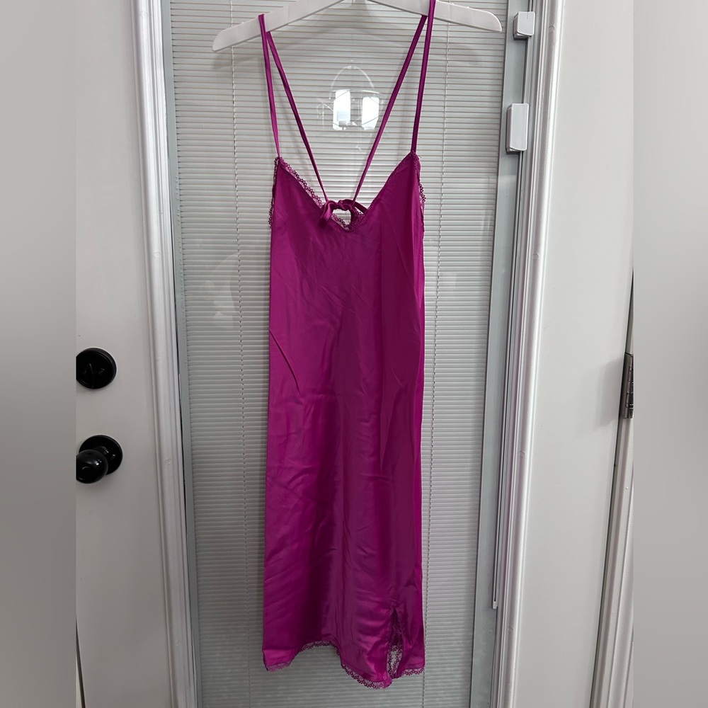 Wild Fable, NWT, Vibrant Pink Size small Satin Night Gown With Slit